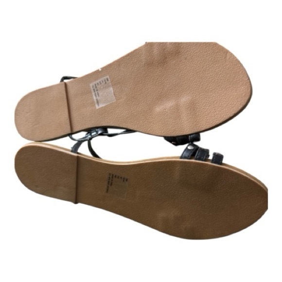 Apostrophe Black Sandals with Thin Straps and Studded Detail - Picture 7 of 7